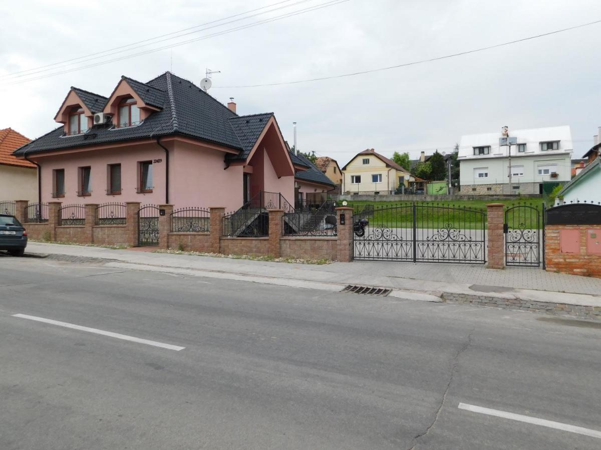 Apartmanovy Penzion Bojnice Eksteriør billede